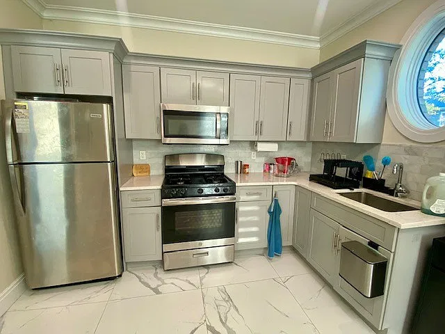 2 bed, 1650 sqft, $2,700 — Photo 2