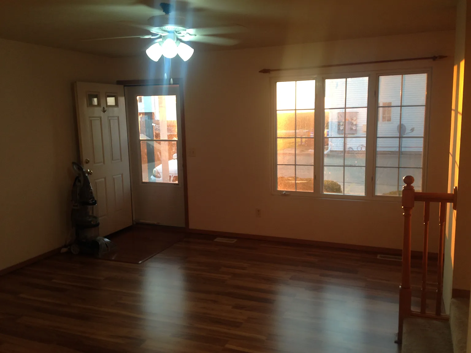 3 bed, 1.5 bath, 1800 sqft, $1,475 — Photo 1