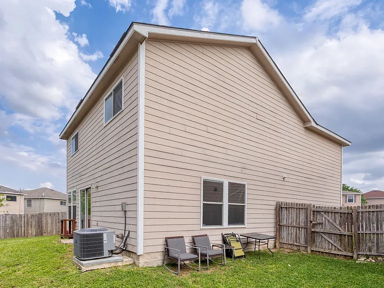 12411 Tallow Cir — Photo 26
