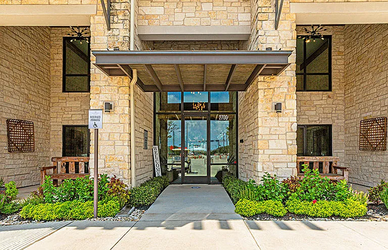 Hickory Creek Ranch Apartments — Photo 4