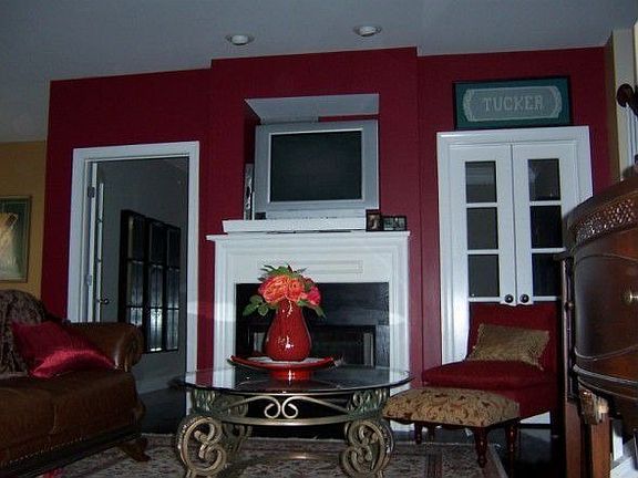 Warm and friendly Hearth Room