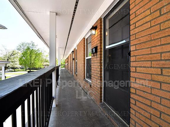 2nd image of 4730 Southern Pkwy APT 13