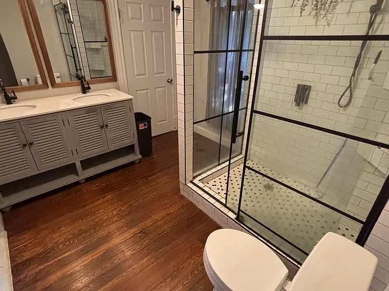 Master en suite bath