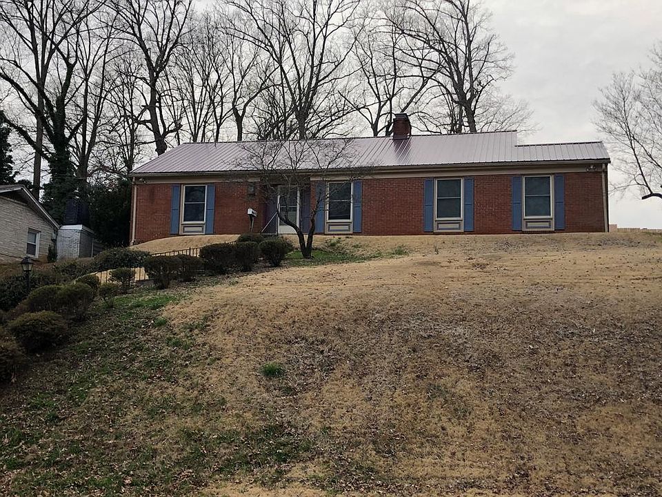 1st image of 187 Oakwood Cir