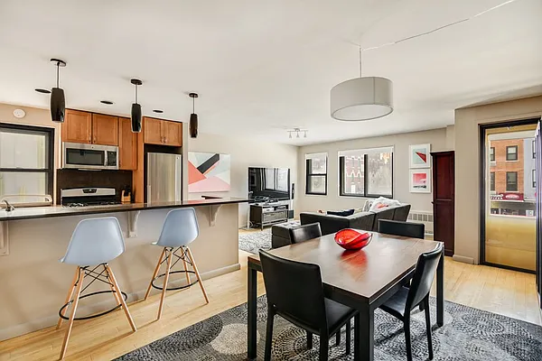 Sold by Compass | media 9