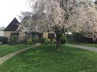 50 Kirk Dr, Rochester, NY 14610