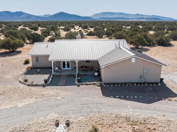 12 Elk Rd, Corona, NM 88318