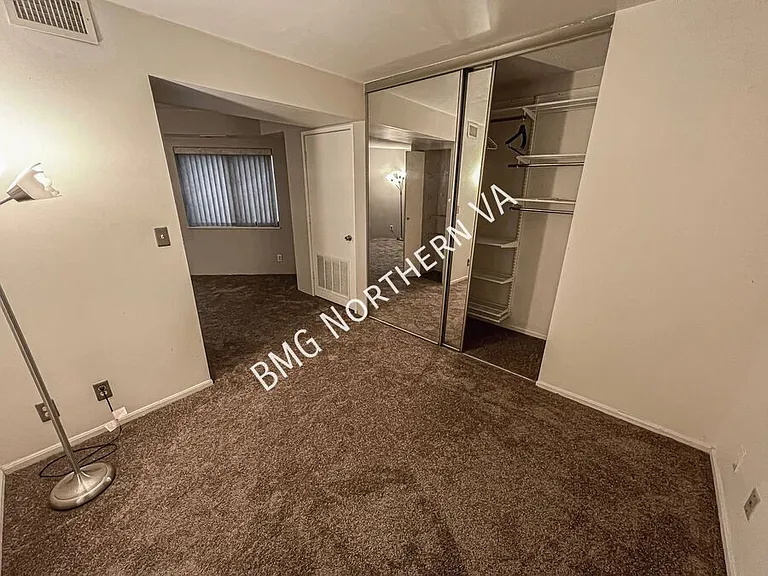 900 N Stafford St #1010 — Photo 11
