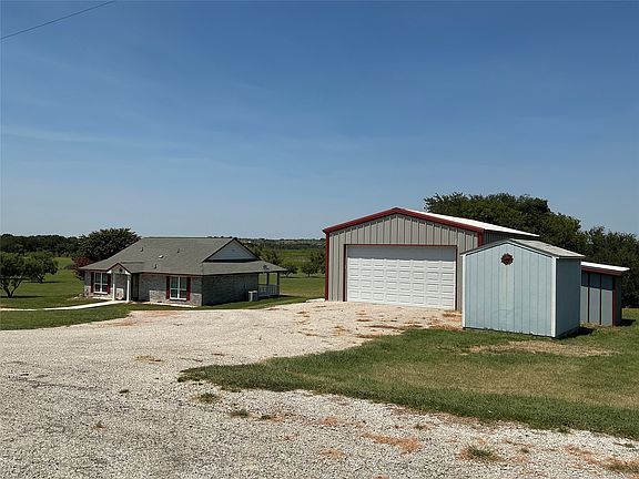 3rd image of 333 Lake Point Rd