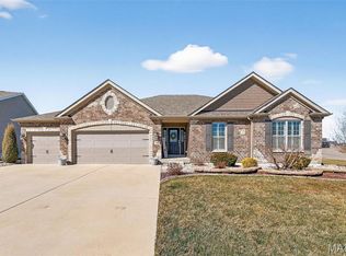 113 Far Meadow Dr, Lake Saint Louis, MO