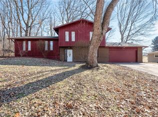 4527 Provens Dr, Akron, OH 44319