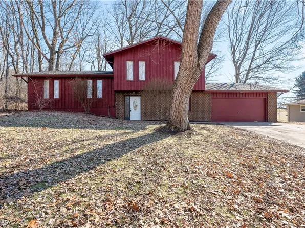 4527 Provens Dr, Akron, OH 44319