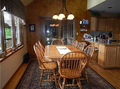 5th image of 3029 Hilltop Dr