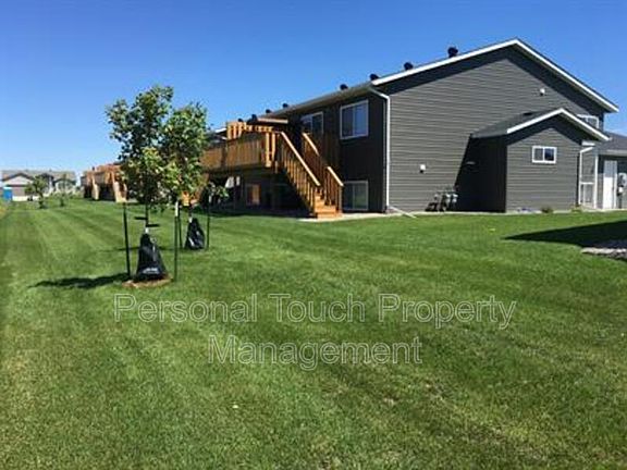 4th image of 2420 5th St W #C