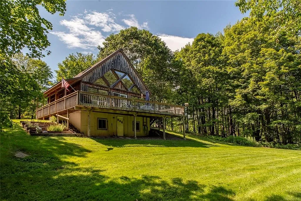 2074 Bramley Mountain Rd photo 1