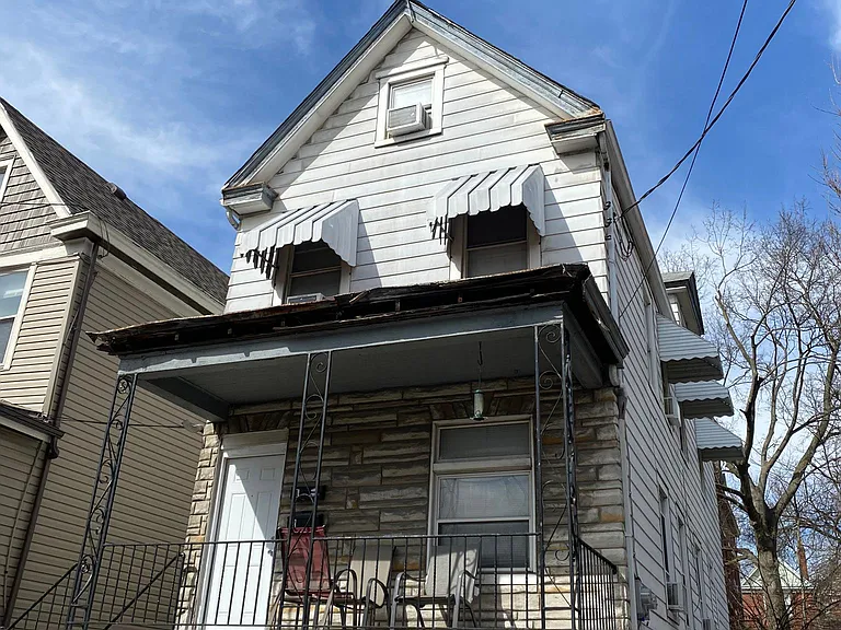 156 Warner St #1 — Photo 1