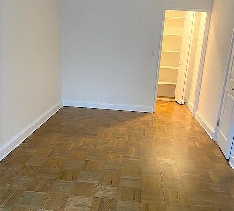 4th image of 353 E 83rd St APT 2E