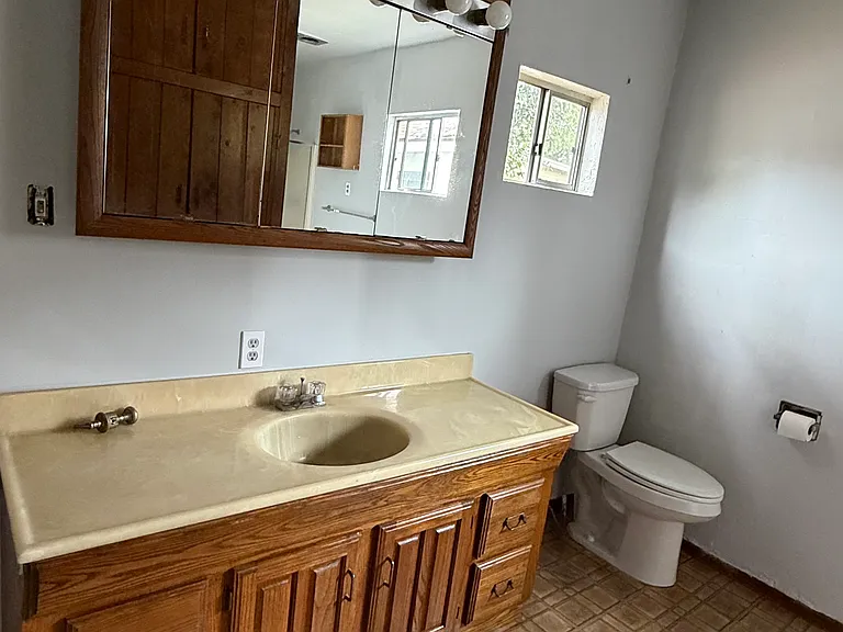 5556 El Monte Ave — Photo 14