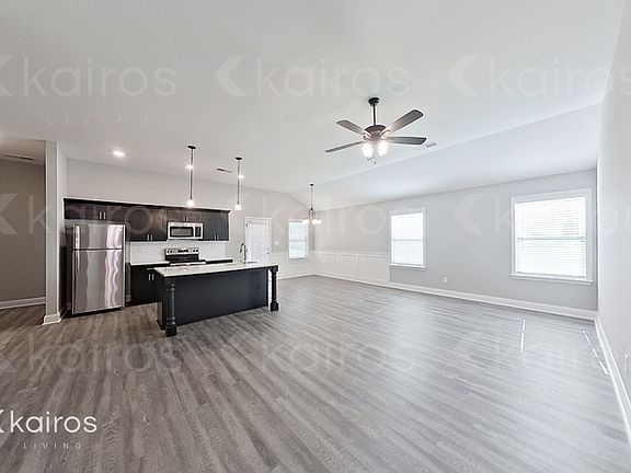 4th image of 126 Allentown Way