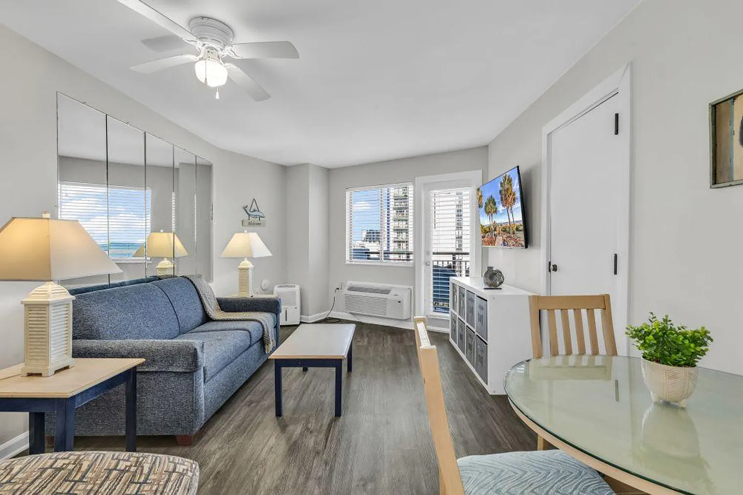 1 bed, 1.0 bath, 495 sqft, $2,554 — Photo 1