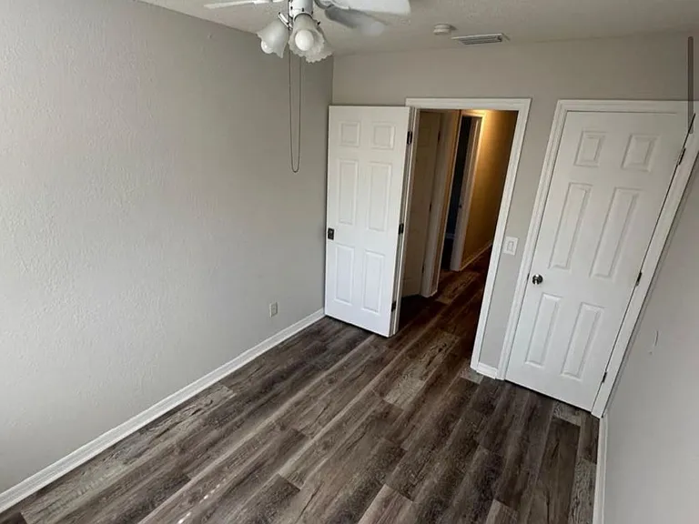2211 Sunny View Dr #2 — Photo 1