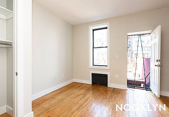 5th image of 227 Stanhope St #1R
