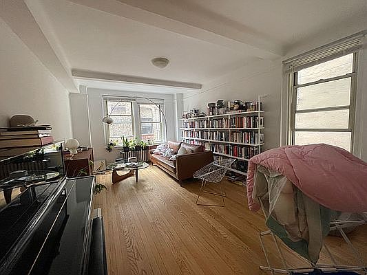 1st image of 25 E 10th St APT 7F