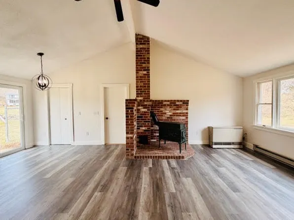 12 Pleasant Street, North Berwick, ME 03906