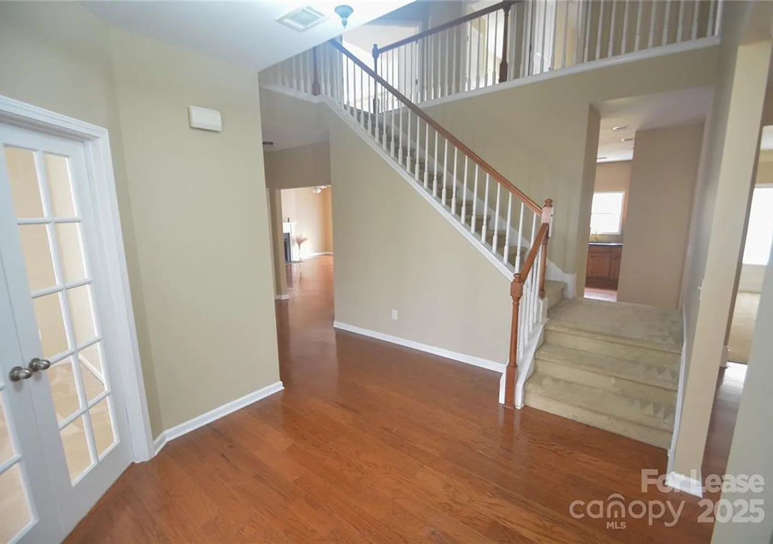 10605 Greenhead View — Photo 2