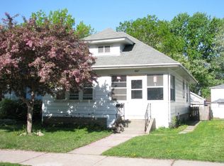 887 Ottawa Ave, West Saint Paul, MN 55118