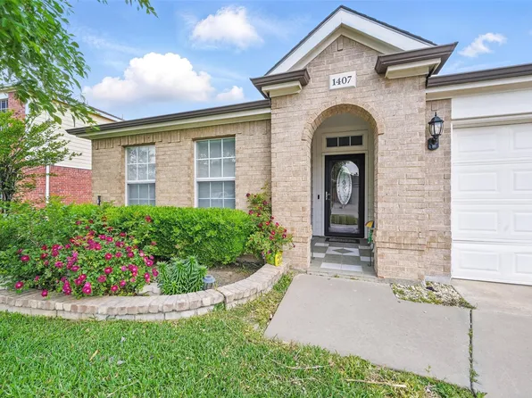 1407 Autumncrest Dr, Arlington, TX 76002