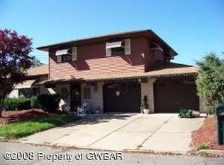 6 Circle Dr, Hazleton, PA 18201