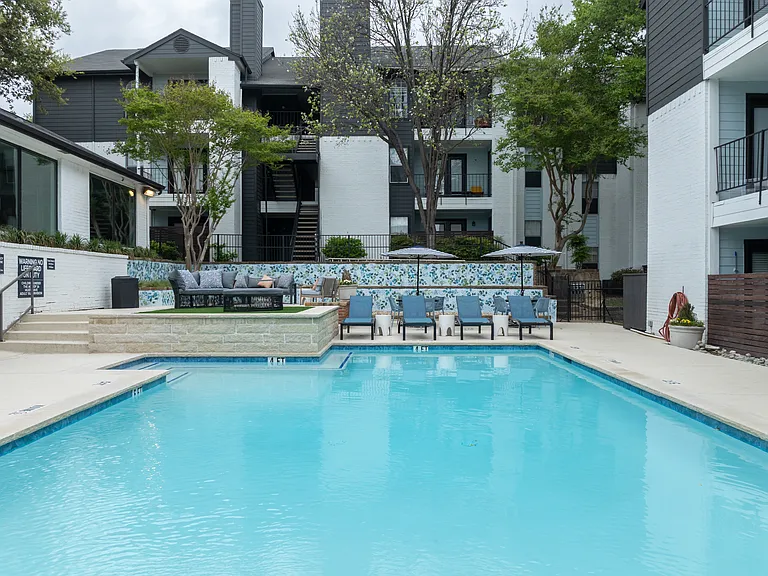 Maya at White Rock Apartments — Photo 13