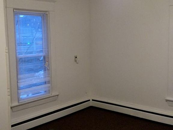 5th image of 814 E Brady St #2
