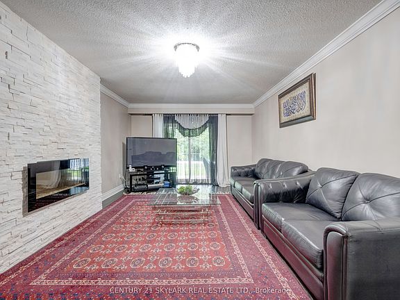 5th image of 71 Abell Dr S
