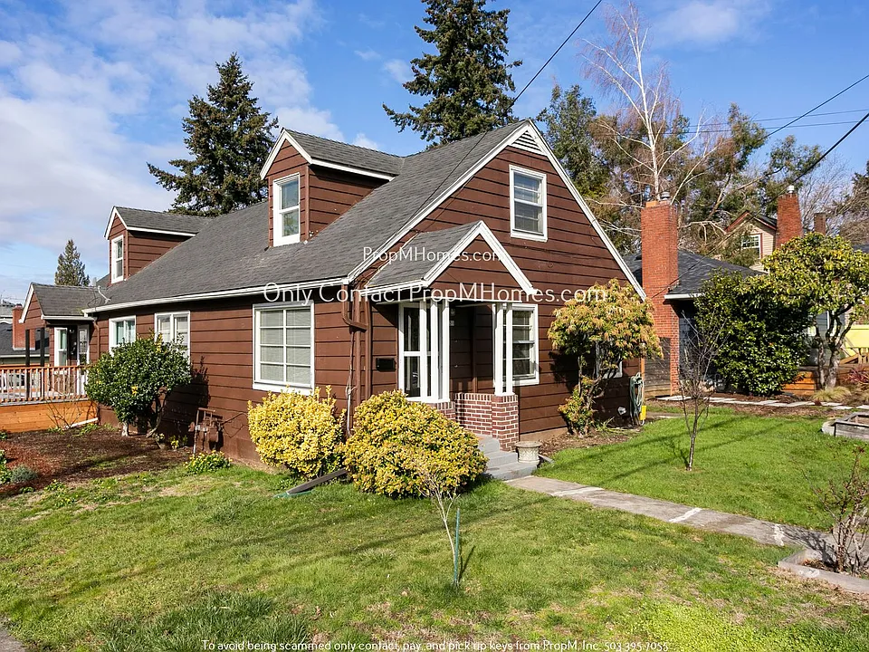 3031 SE 52nd Ave