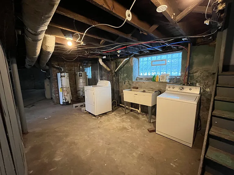 453 Herkimer St #UPPER — Photo 18