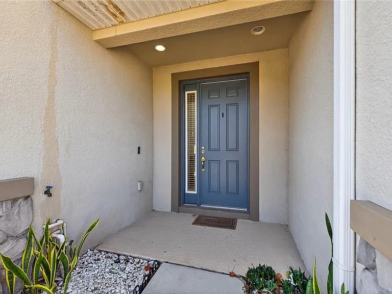 8128 Muddy Pines Pl — Photo 3