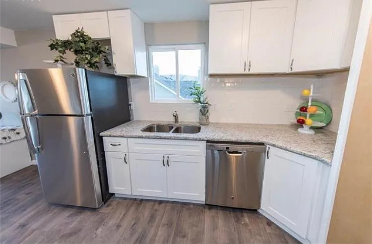 744 E Costilla St — Photo 2