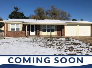 1425 Derhake Rd, Florissant, MO 63033