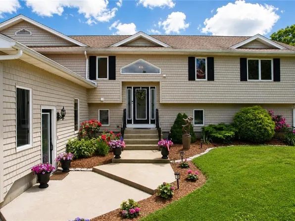 230 Curtis Corner Rd, South Kingstown, RI 02879
