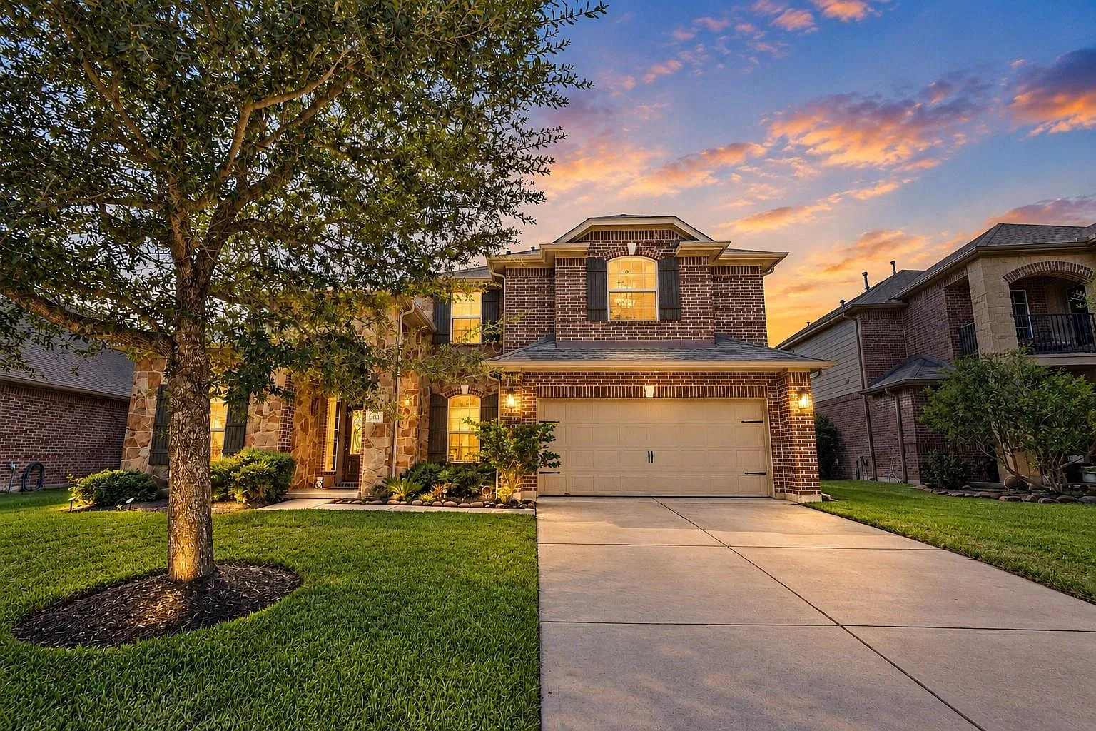 4 bed, 3.5 bath, 3282 sqft, $3,300 — Photo 1
