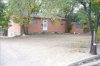 1st image of 1328 Custer Ave