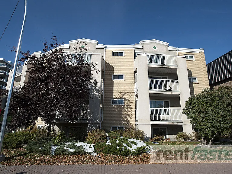 303 9a St NW — Photo 2