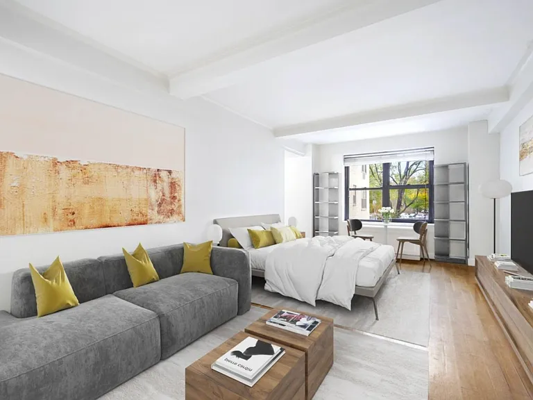 230 Riverside Dr #2G — Photo 1