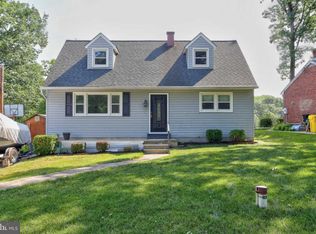 1596 Wall Dr, Pasadena, MD