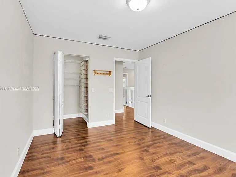 10766 Crescendo Cir #X — Photo 8
