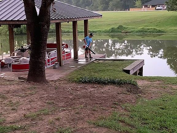 5th image of 12 Hunters Creek Dr