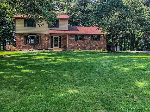 2nd image of 10160 Kimberly Dr
