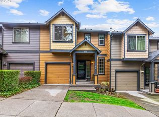525 SW Edgefield Meadows Ave, Troutdale, OR 97060